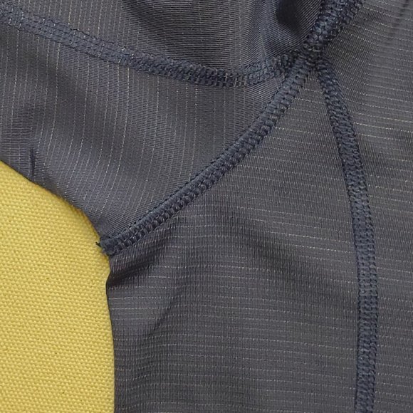 Lululemon Athletica Short Sleeve Tee M - Picture 6 of 7